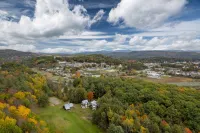 Private Land and Breathtaking Views - Stunning Rustic Retreat