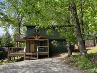 Stunning Lake Views and Spacious Living Areas - Amazing Escape