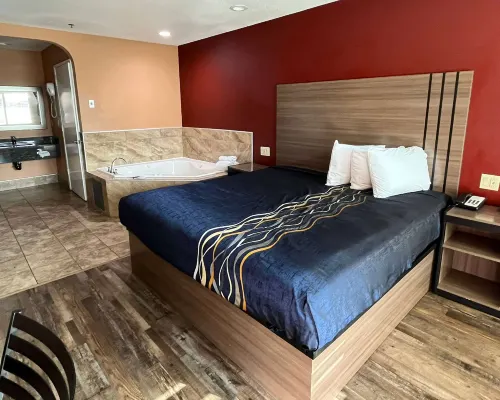 Baymont by Wyndham Manteca Hotels in Manteca