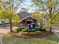 DoubleTree Suites by Hilton Huntsville South - parking