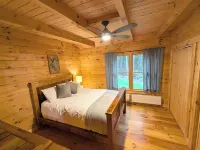 Beautiful Lakeside Log Home Near Acadia National Park - Kayak, Canoe, Swim, Fish - 4-Sterne