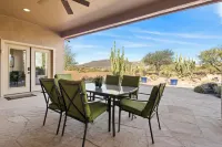 Spacious 4-bedroom house in charming Cave Creek with WiFi, AC