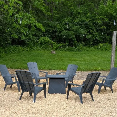 Moccasin Creek Cottage - Hocking Hills State Parks- Cozy back yard