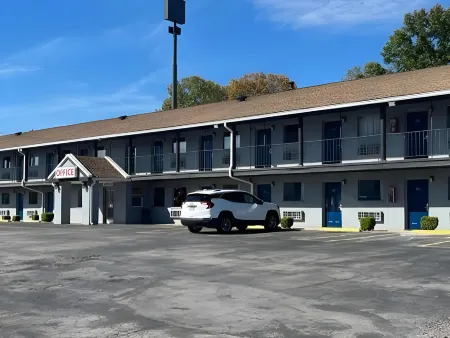 Motel 6 Hurricane, WV Отели в г. Скотт