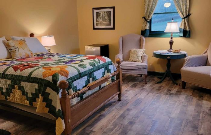 Moonlight Manor Bed & Breakfast