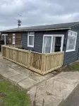 2 Bed Chalet Sleeps 4- Garden Pets Beach - 2 estrellas