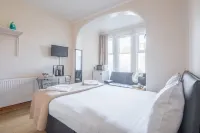 Rasa Sayang House Self-Check in Facility Hotels near South Park