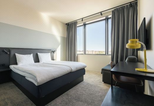 컴포트 호텔 베스테로스 조식 또는 공용 공간