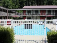 Great Smokies Inn - Cherokee Hotels in Swain County