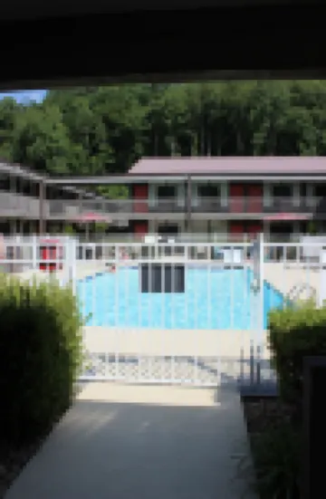 เกรท สโมกกีส์ อินน์ เชโรกี โรงแรมในเชโรกี