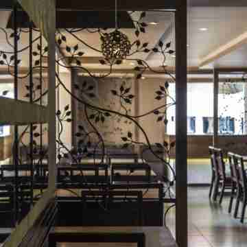 Hotel Elite International Dining/Meeting Rooms