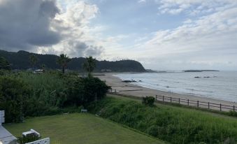 Shirahama Beach Garden