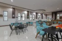 RedDoorz Syariah @ Klojen Malang Hotels in Sukun