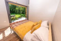 Sunset Cabins - Studio Pod-Sleeps 3-Tjsssc Hotels in Barnstaple