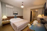 Sumatra Hotel e Centro de Convenções Hotels in Лондрина