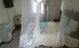 Kuku Royal Lodge