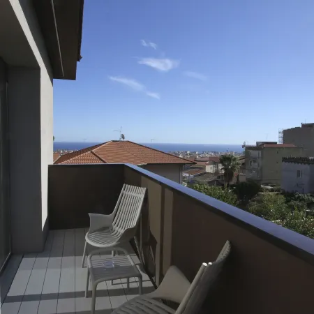 Ollen Apartments