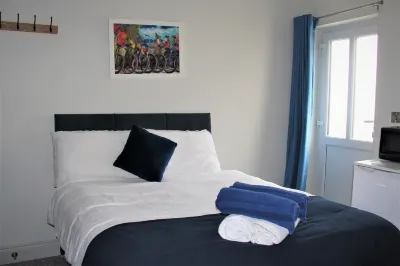 The Old Bike Shop Accommodation Hotels in 