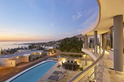 Luxury Villa w Large Patio Private Pool Wescamp Hotels in 