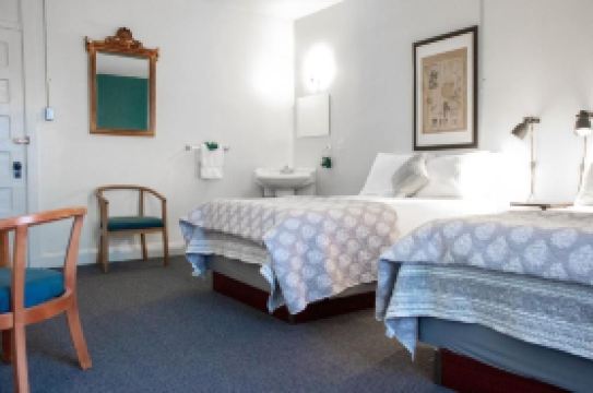 11th アベニュー ホステル