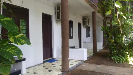 D&J Stamford Hotel - Hostel Отели в г. Баттикалоа