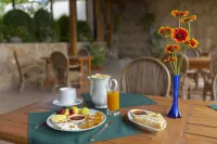 Olympia Garden Hotel - Bữa sáng