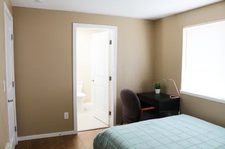 Quiet, Clean and Comfortable Room