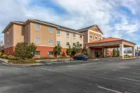 Comfort Suites