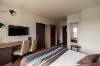 Brit Hôtel Confort - la Tour Blanche Hotels in Savignac-Lédrier