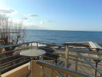 Comfy Beachfront Litinas Casa with SeaView