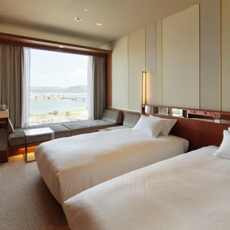 CANDEO HOTELS Nankai Wakayama Отели рядом с достопримечательностью «Станция Wakayama»
