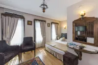 Naz Wooden House Inn - Pensions