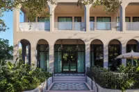 Hotel Henrietta Hotels in Harvey