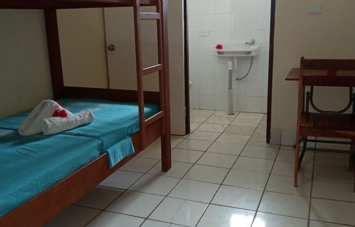 Tropicana Motel & Backpackers