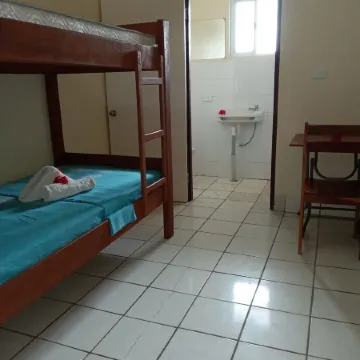 Tropicana Motel & Backpackers