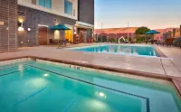Hyatt Place St George/Convention Center - Pools