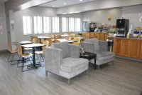 Reston Inn & Suites