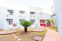 Foz Budget Hotel - parkir