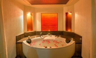 Howard Plaza the Fern, Agra