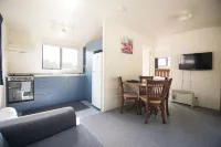 Stratford Motel & Holiday Park Hotel di Stratford