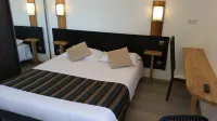 Appart'Hotel Residella House Room & Kitchen Avignon le Pontet Отели в г. Ле-Понте