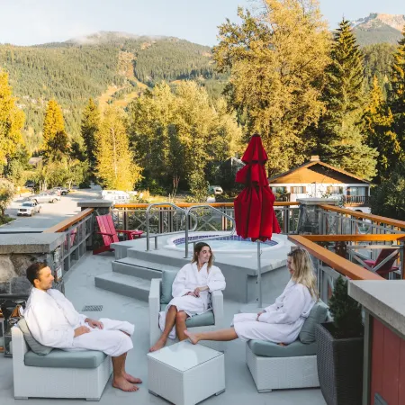Nita Lake Lodge