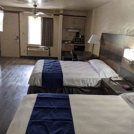 Atrium Inn