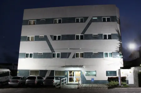 Hotel Anahi Отели в г. Жабоатан-дус-Гуарарапис