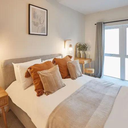 Host & Stay - Skyline Apartment