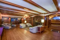 Stewart Inn Hotels in Weston