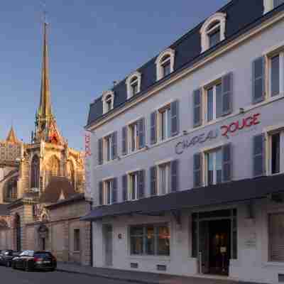 Hostellerie du Chapeau Rouge Hotel Exterior