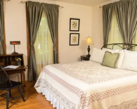 Delta Street Inn Hotels in Jefferson