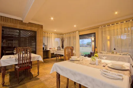 Centurion Golf Suites Boca Walk Отели рядом с достопримечательностью «Twenty Three on Riverside»