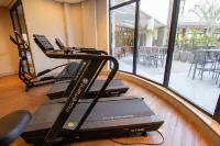 JL Hotel by Bourbon - Gym